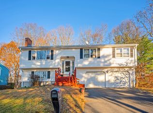 46 Fieldstone Rd, Waterbury, CT 06704