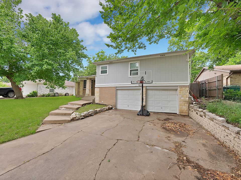 1st image of 2904 Raton Dr