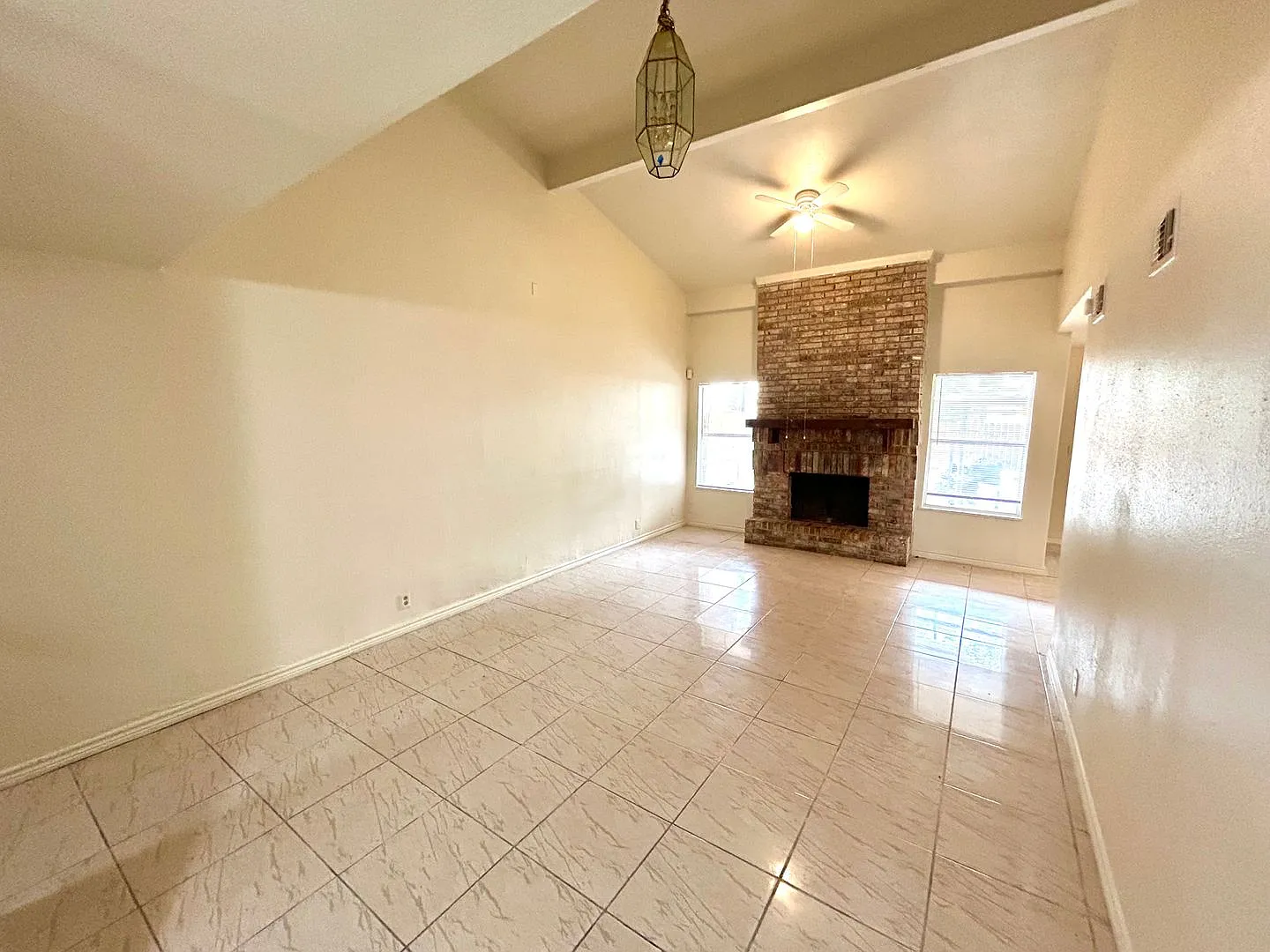 *Coming Soon* 2-Story 3 Bedroom / 2 Bath Home Near Randolph Afb! — Photo 3
