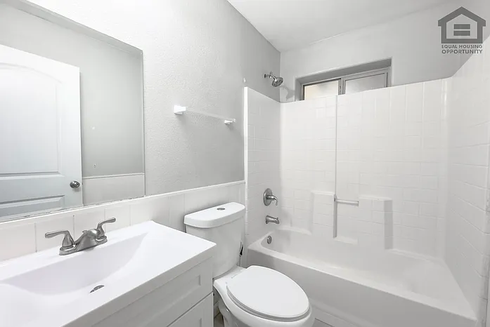 1023 E Old Southern Ave #B — Photo 11