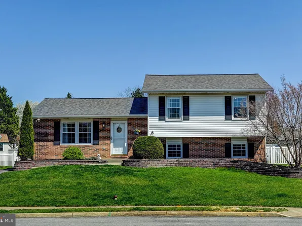 47 Falling Leaf Ct, Westminster, MD 21157