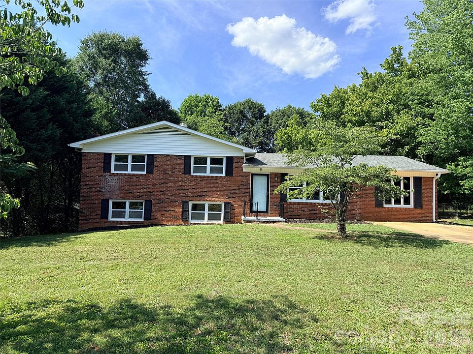 1st image of 267 Hoopaugh Ave