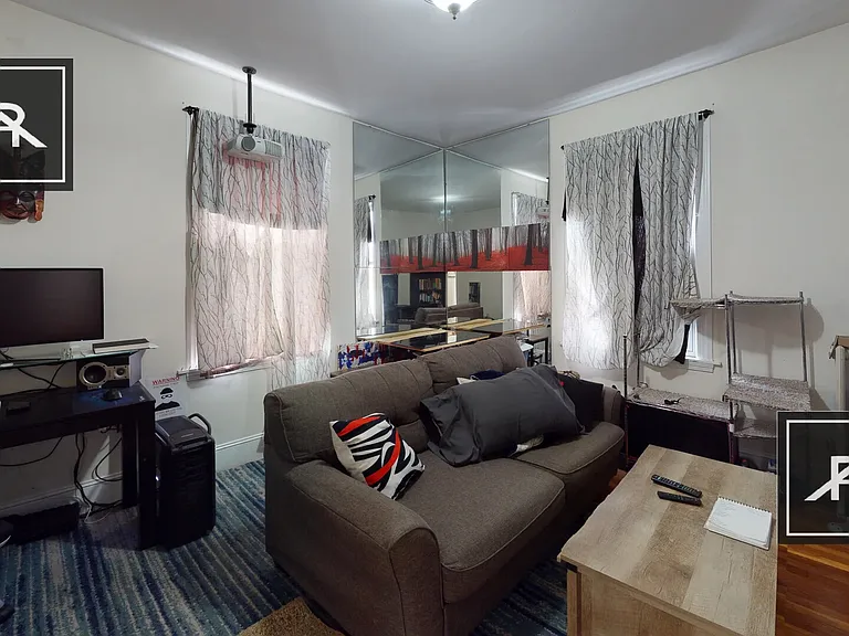 24 Chiswick Rd #15 — Photo 4