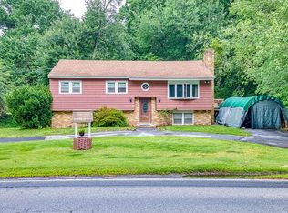 240 North St, Tewksbury, MA 01876