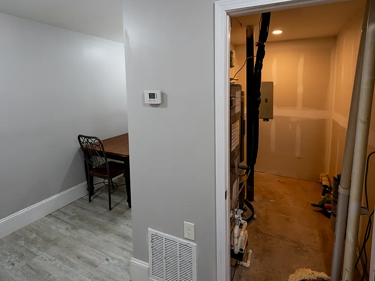 2881 Sylvan Rd #D — Photo 7