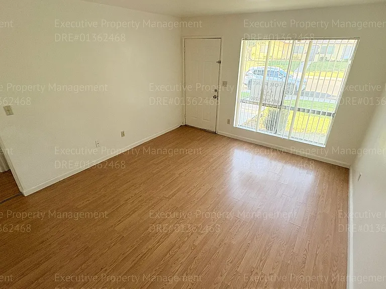 2425 Westholme Blvd — Photo 9