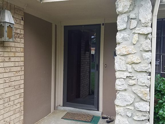 Covered and Welcoming Entry Porch