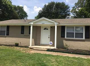 1207 S White Station Rd, Memphis, TN 38117