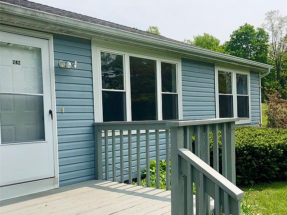 2nd image of 242 Peekskill Hollow Rd
