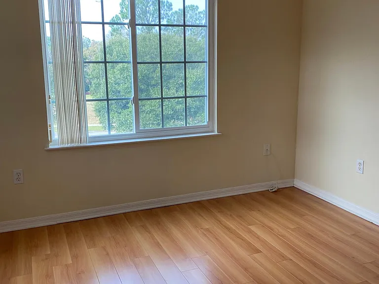 615 Fairway Dr #307 — Photo 5