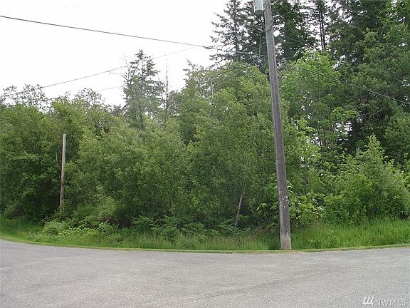 4th image of 26000 Circle Dr