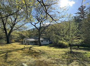 590 Manorville Rd, Saugerties, NY 12477