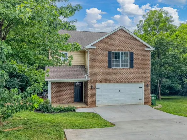 327 Brown School Rd, Maryville, TN 37804