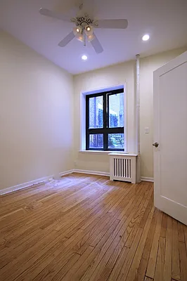 Rented by City Connections Realty | media 19