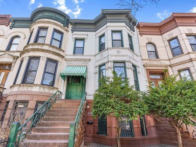 546 47th St, Brooklyn, NY, 11220