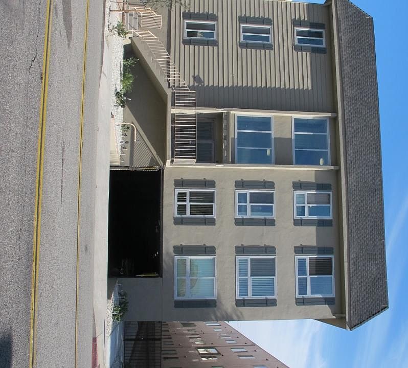 2nd image of 1136 N Central Ave APT 204