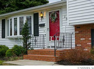 150 Timrod Dr, Rochester, NY 14617