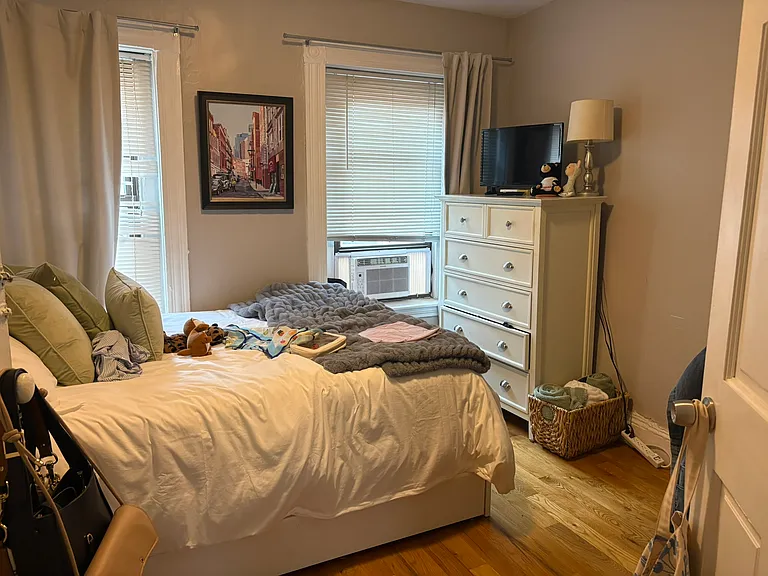10 Wiget St #5 — Photo 7