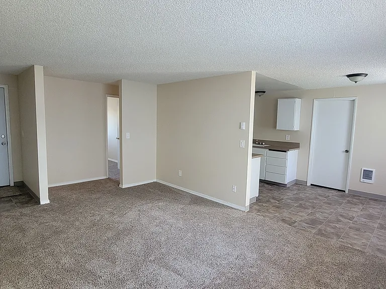 23134 NE Halsey St #10 — Photo 11