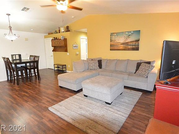 3rd image of 5415 Crimson Crest Pl APT 202