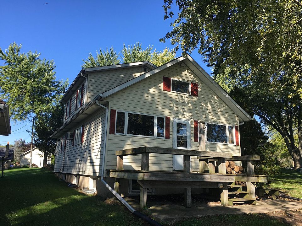 1st image of 3408 Lake Dr