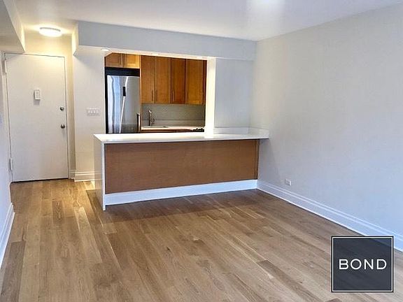 2nd image of 305 W 13th St APT 5C