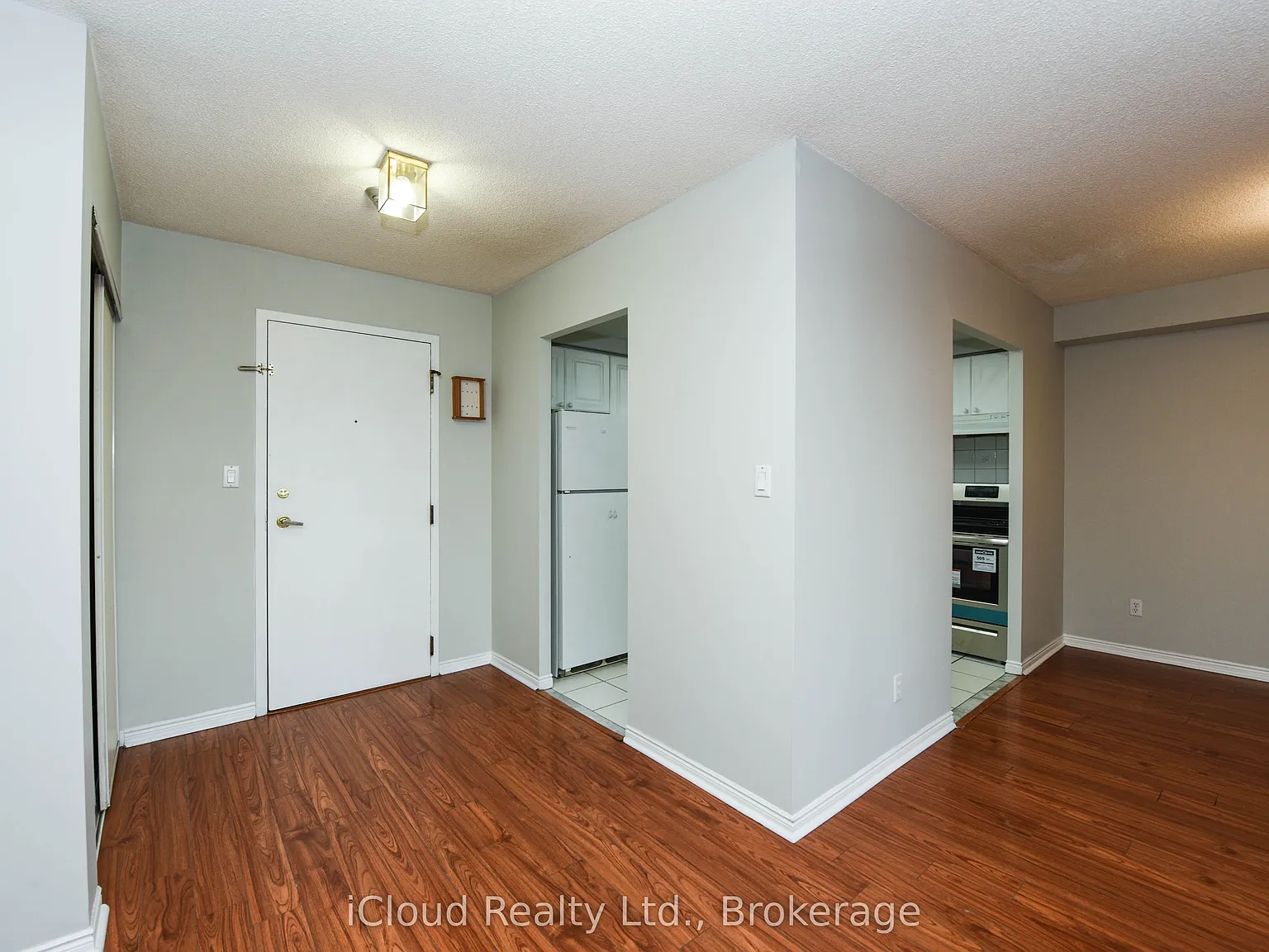 2 bed, $2,400 — Photo 3