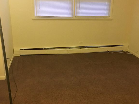 3rd image of 1447 E 155th Pl APT 1W