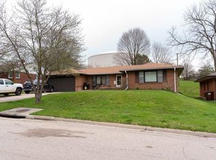 711 Medford Dr, Rockford, IL 61107