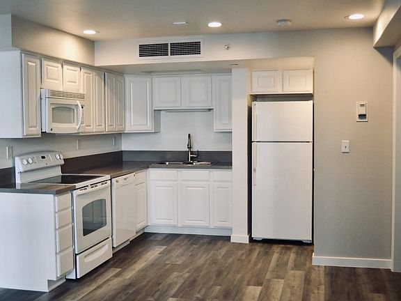 3rd image of 232 West St #7d5e0179d