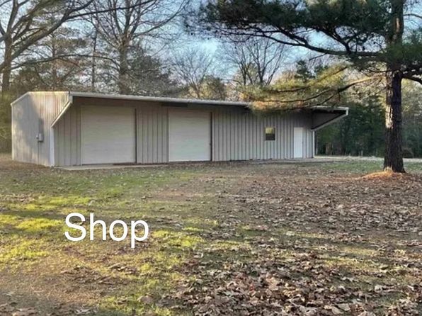 111 Angel Walk Ln