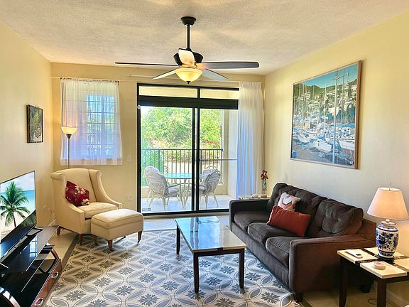 5th image of 102 E Pelican Cove