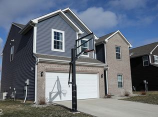 6622 Aster Dr, Pendleton, IN 46064