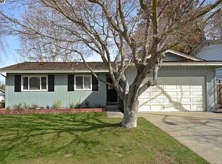 4701 Sandalwood Dr, Pleasanton, CA 94588