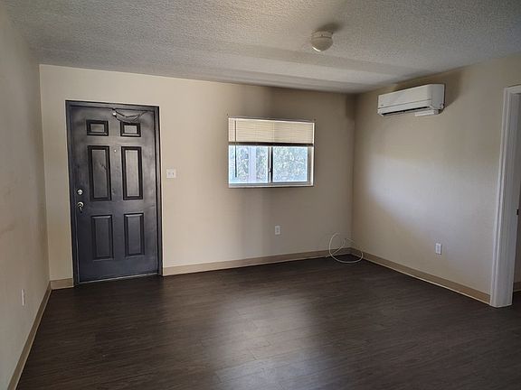 3rd image of 550 S John Young Pkwy APT 10