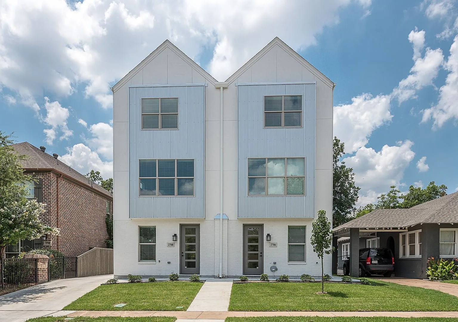 ** Move In Summer July 30th 2027 * $6500 ** 5-Bed 5.5 Bath 6 Minute Walk To Tcu Campus — Photo 1
