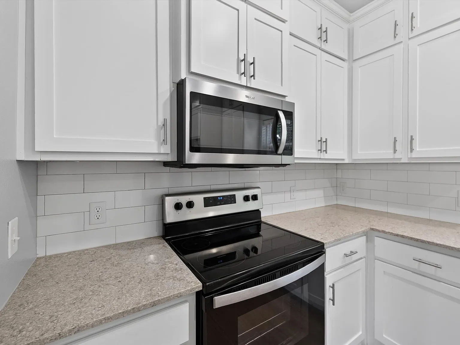 2 bed, 1062 sqft, $1,150 — Photo 3