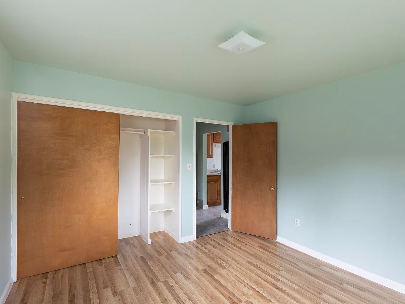 1 bed, 480 sqft, $950 — Photo 3