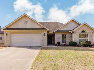 2705 Finley Loop, Bryant, AR 72022