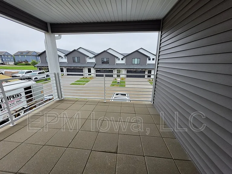 2309 Water Tower Pl — Photo 21