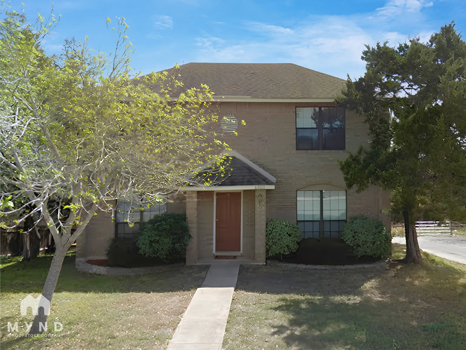 3 bed, 2.5 bath, 1823 sqft, $2,000 — Photo 1