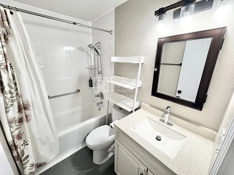 1493 S Biscay Ct — Photo 11