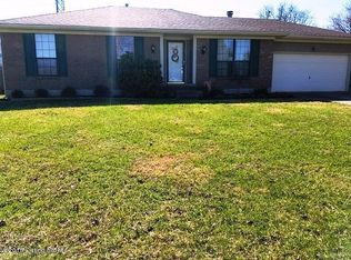 8906 Alphin Ct, Jeffersontown, KY 40299