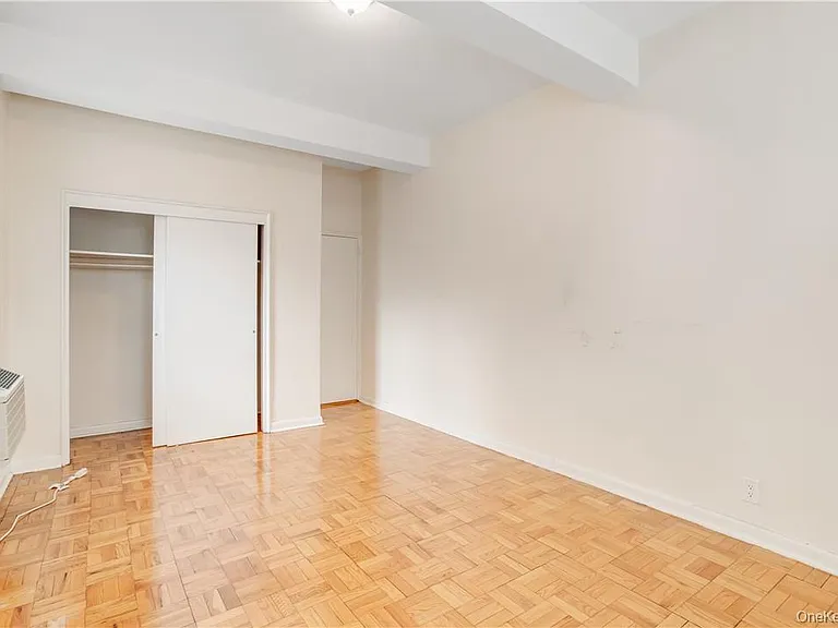 411 Bronx River Rd #9A — Photo 10