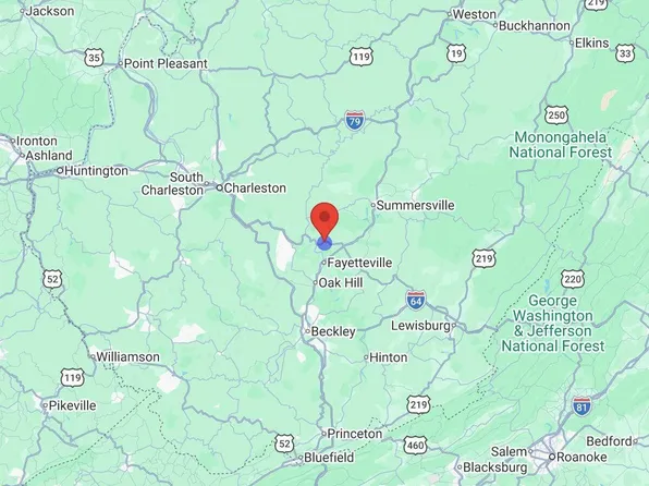 111 Master Hill Rd, Ansted, WV 25812