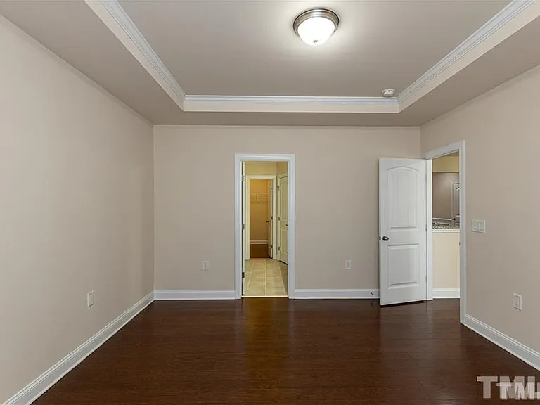 407 Daylin Dr — Photo 12