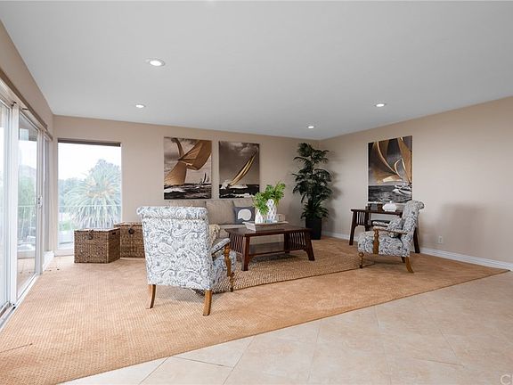3rd image of 2235 W 25th St #212