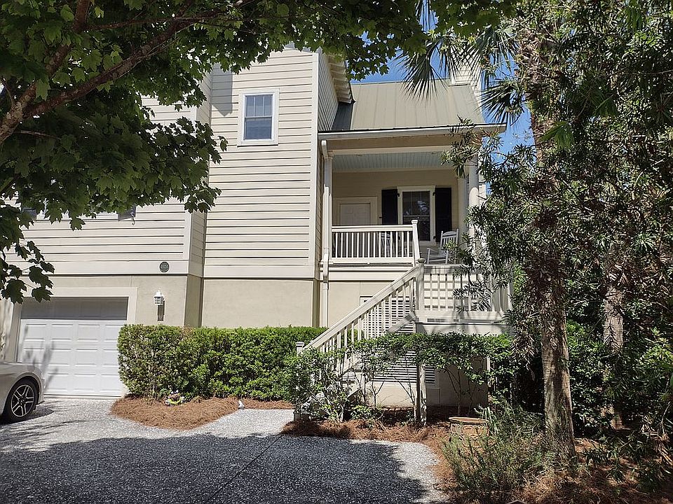1st image of 4024 Bridle Trail Dr