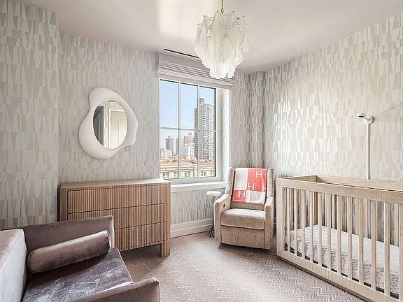 5th image of 301 E 81st St #10B