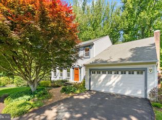 11582 Southington Ln, Herndon, VA 20170